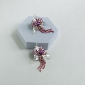 Floral earrings 🌸